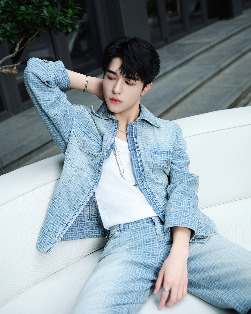 WeTVOfficial's tweet photo. I can only see you in my eyes!😍

#HeartSignalS6 is streaming NOW on WeTV👉https://t.co/iZU5W3qI0Y

#心动的信号第6季 #Patrick #尹浩宇 #WeTV #WeTVAlwaysMore https://t.co/aTw3U9irMJ