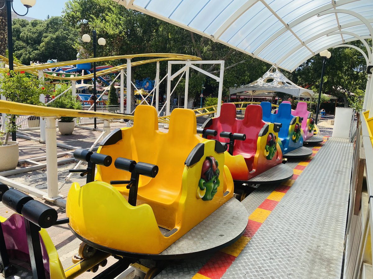 CoastersWide's tweet photo. Luna Park Tel Aviv is a good mid size park located in northern Tel Aviv. The park is home to three coasters along with a verity of other rides. The park does lack a good water ride. #RollerCoaster #AmusementPark #TelAviv #LunaParkTelAviv #WWCOnTour #CredLife https://t.co/0YOHzr69Ri