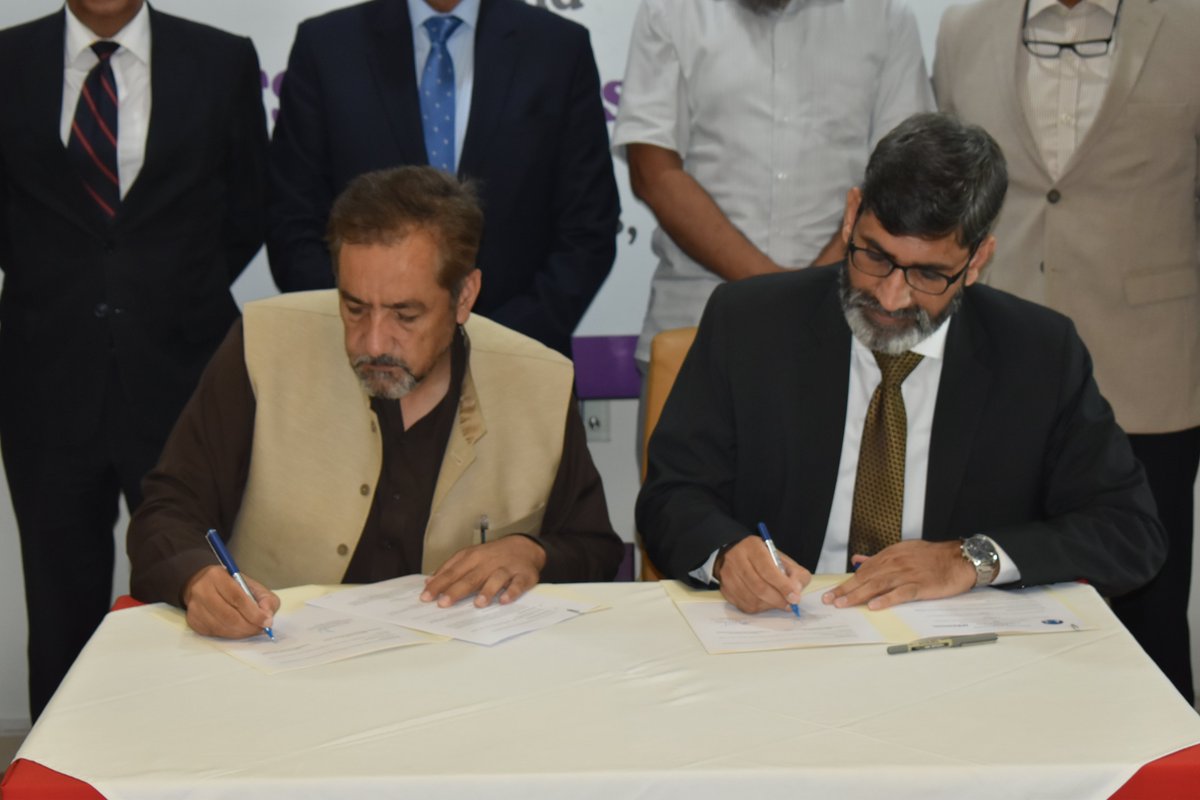 IPRI_Pak's tweet photo. IPRI Updates|
We have recently signed an MoU with @CUIofficial
to cooperate on research and academic collaborations of both institutes. We look forward to the fructification of our partnership. https://t.co/EFMegLfhaD