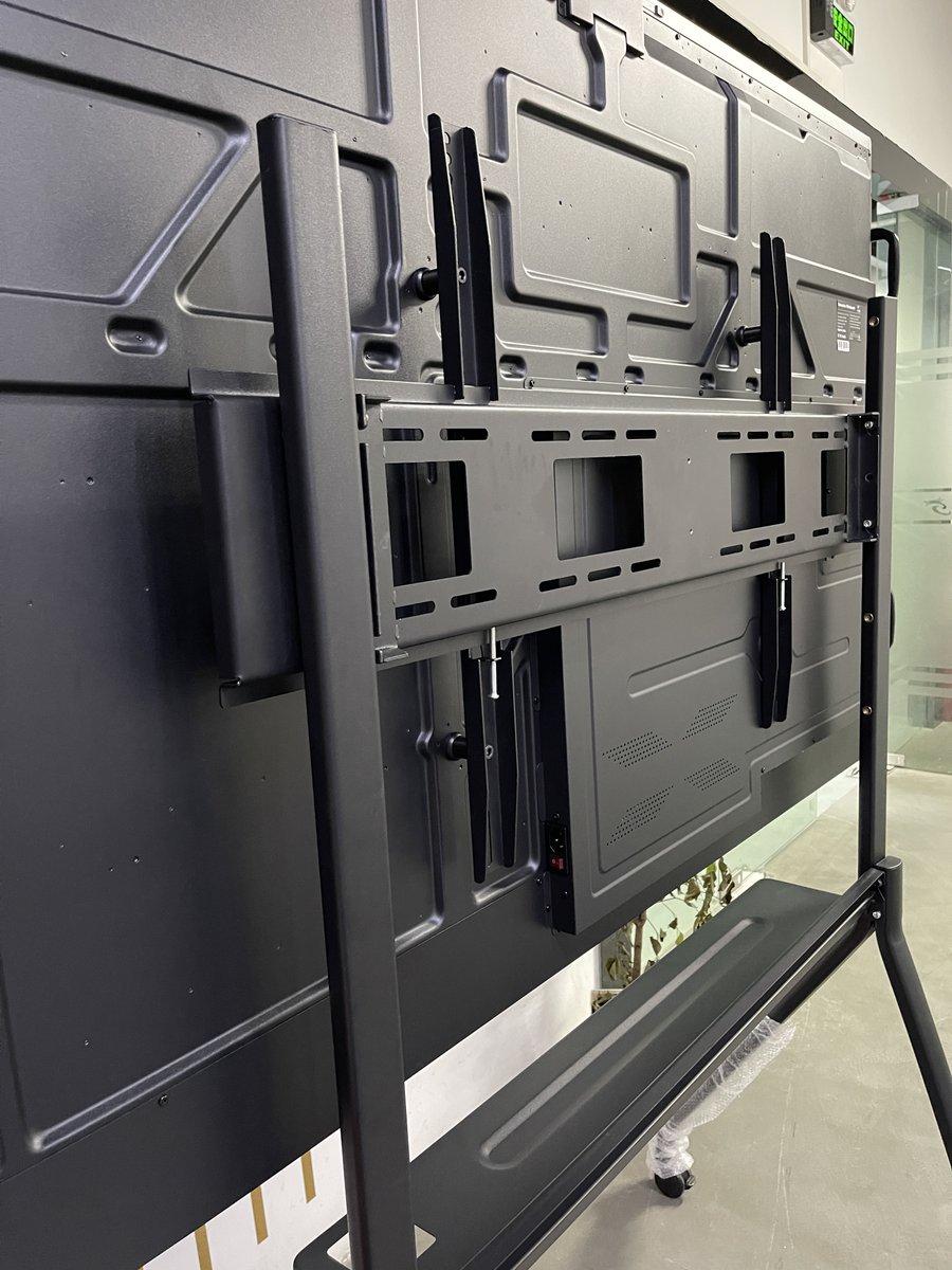 bilingdisplay's tweet image. Interactive display multimedia functions, has a high-definition screen and clear sound quality, and can be used as a tool for presentations, classes, and reports. It is more convenient and practical for application scenarios such as education, training and demonstration,and so on