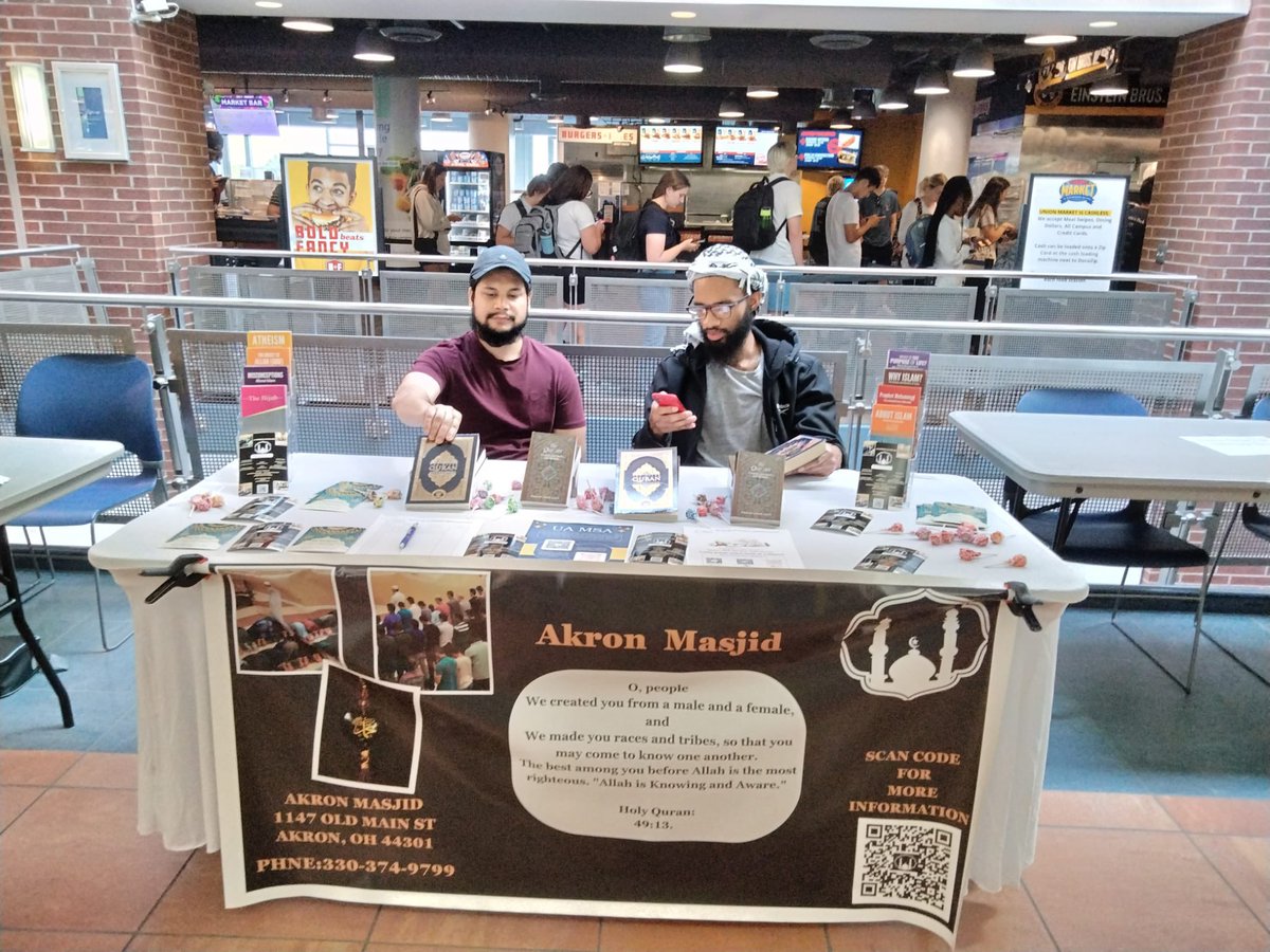 MSAatUA's tweet photo. Thanks to all who visited Akron Masjid Table at IRN event at UAkron, hosted by MSA. It was heartwarming to witness people asking questions about Islam &amp; MSA. We hope that this event will assist new students in fostering a connection with their faith as they pursue their studies. https://t.co/jtTiBGlB32