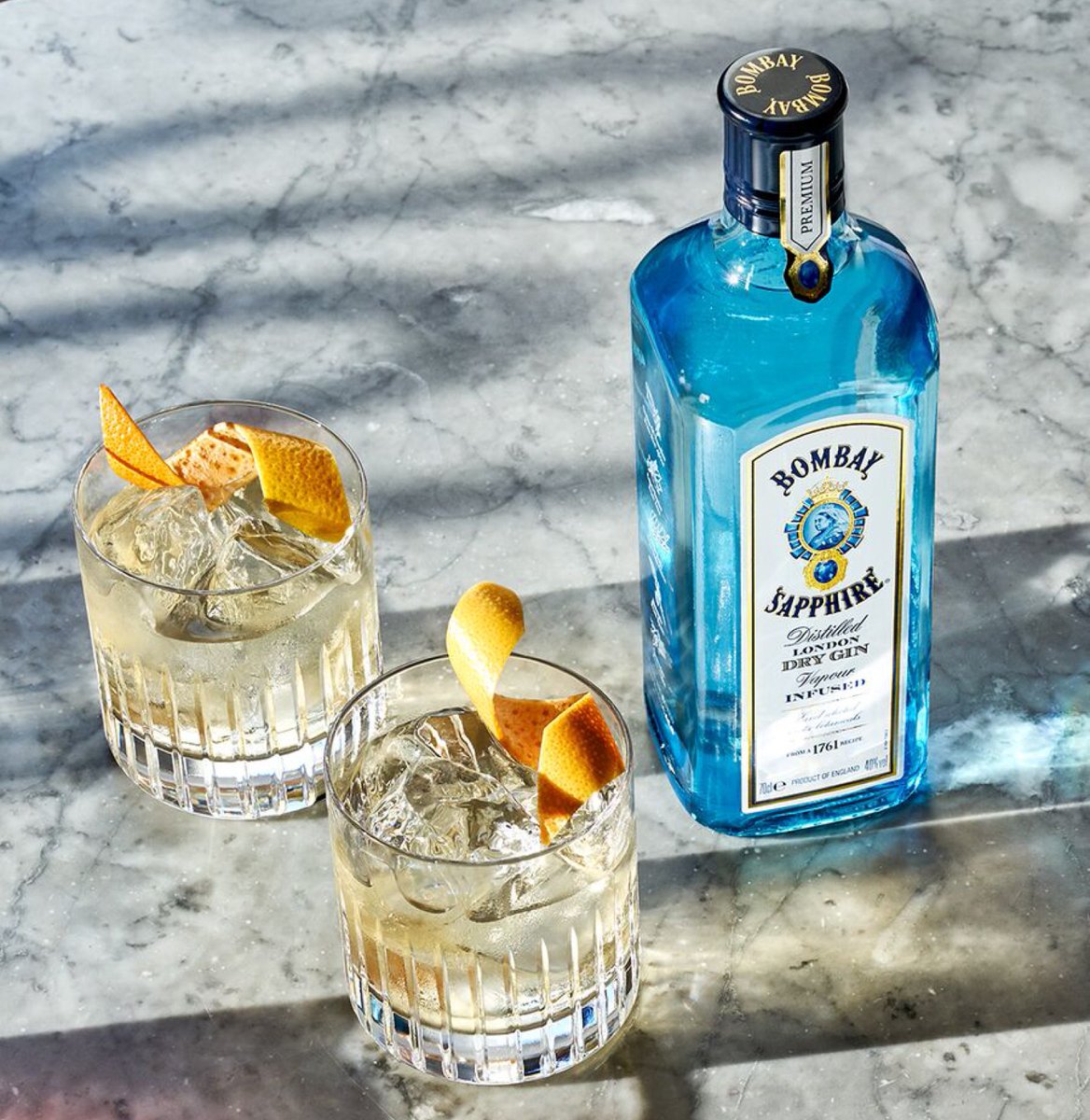 youralteregoza's tweet image. Bombay Sapphire launches Creator’s Hub - a program to inspire creativity and ignite innovation in the South African bartending community.🍹🍸🎭🫗🧊

Check our site 🔗👇🏾 to find out how you can be part of the squad! 🔵

youralterego.co.za/Bombay-Sapphir… 

#StirCreativity #BombaySapphire