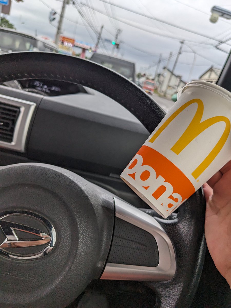 k7375t's tweet photo. マックシェイクが一番コスパいいのと思う。 https://t.co/AA4ha0NITp