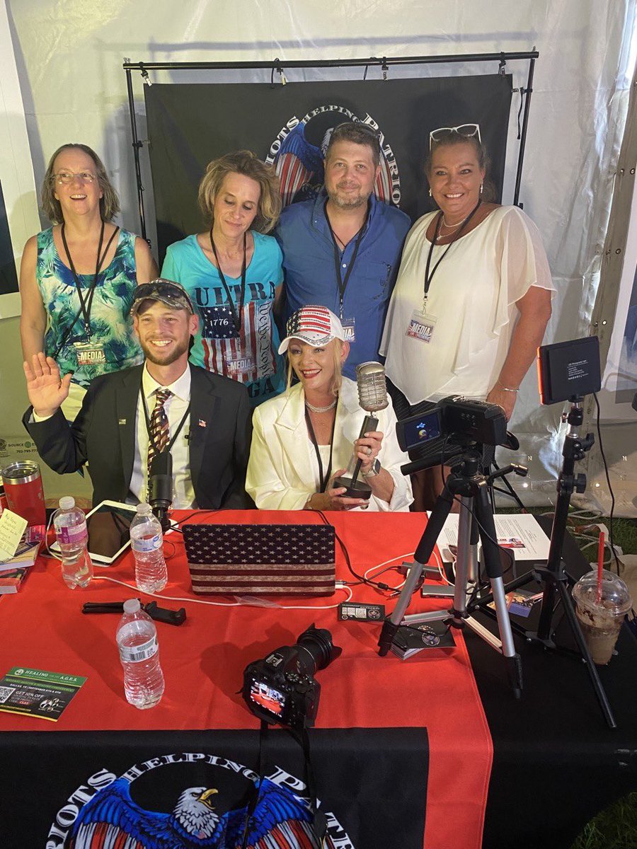 justInvisable17's tweet image. I just got back from Clay Clark’s  Reawaken America Tour in Vegas! 

What a great time spent with great patriots! 

It was great to spend a whole weekend with like minded, bible carrying, America loving people from all over the USA! 

#invisable
