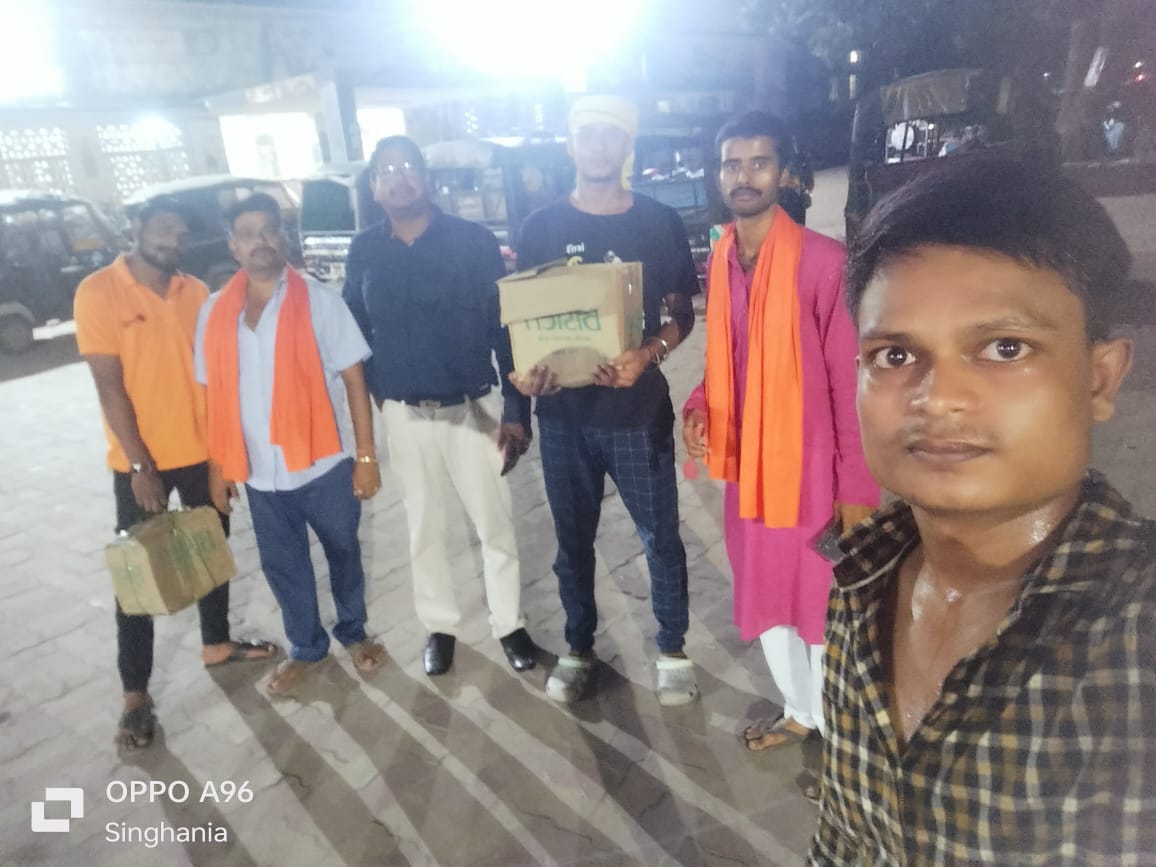 TeamPurnea's tweet photo. #Day-27
#Date-29/08/2023
कम्यूनिटी किचन का 27 वां दिन समाप्त हुआ।
आप लोगों का सहयोग बना रहे...✌️
हम 366 दिन कम्युनिटी किचन चलाएंगे।
@RavineshPoddar1
@vikashadityaa
@Yogipritam_
#CommunityKitchen
#CommunityKitchenPurnea
#TeamPurnea https://t.co/ETCyQrzcVF