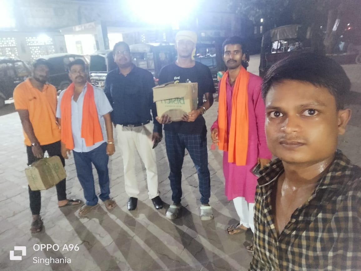 TeamPurnea's tweet photo. #Day-27
#Date-29/08/2023
कम्यूनिटी किचन का 27 वां दिन समाप्त हुआ।
आप लोगों का सहयोग बना रहे...✌️
हम 366 दिन कम्युनिटी किचन चलाएंगे।
@RavineshPoddar1
@vikashadityaa
@Yogipritam_
#CommunityKitchen
#CommunityKitchenPurnea
#TeamPurnea https://t.co/ETCyQrzcVF