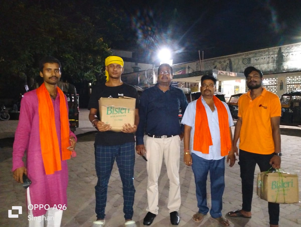 TeamPurnea's tweet photo. #Day-27
#Date-29/08/2023
कम्यूनिटी किचन का 27 वां दिन समाप्त हुआ।
आप लोगों का सहयोग बना रहे...✌️
हम 366 दिन कम्युनिटी किचन चलाएंगे।
@RavineshPoddar1
@vikashadityaa
@Yogipritam_
#CommunityKitchen
#CommunityKitchenPurnea
#TeamPurnea https://t.co/ETCyQrzcVF