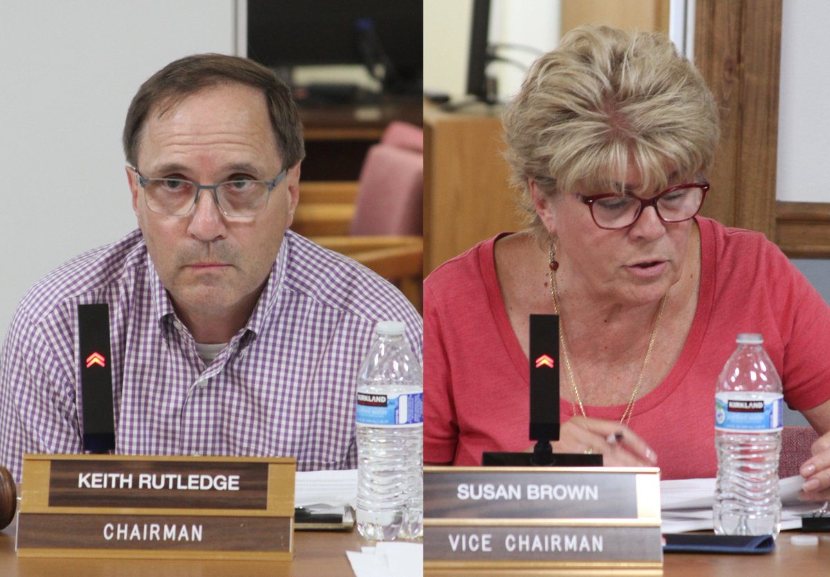 DailyBee's tweet photo. Voters have recalled West Bonner County trustees Keith Rutledge and Susan Brown. With all five precincts reporting, in Zone 4 the vote was 745 votes in favor of the recall to 450 votes against. In Zone 2, there were 613 votes for the recall to 51 against it. https://t.co/EV91Hjm47p