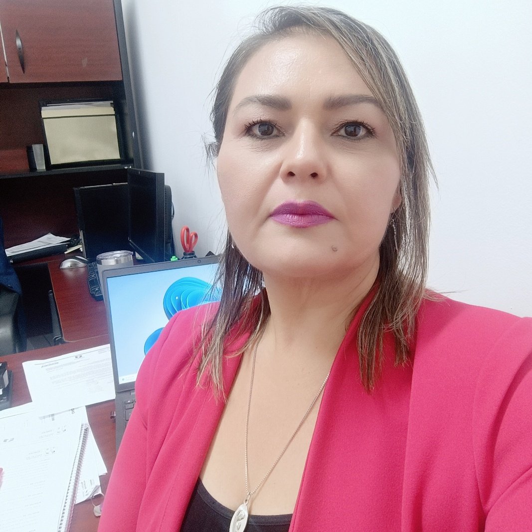 vcampar's tweet photo. #NuevaFotoDePerfil https://t.co/ucPSNT9JoO