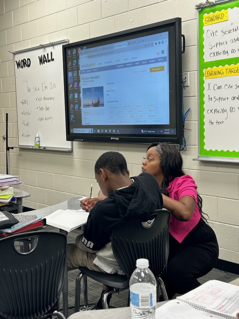 ApplingSchool's tweet photo. We are FAR from perfect but we are making connections. Ms. Cason and Ms. Dakay are teaming up and instruction is blossoming!
#oneappling
#Built4Bibb https://t.co/W9VxcOSiqd