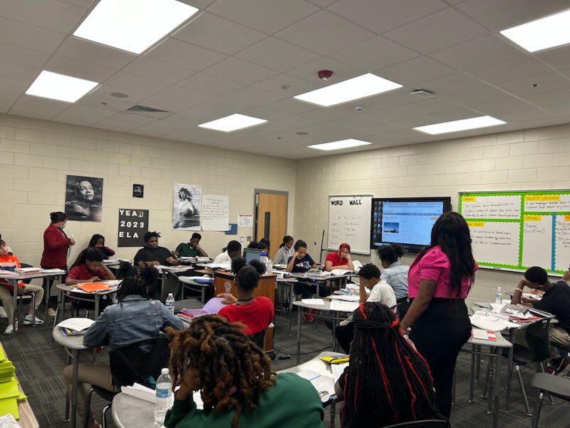 ApplingSchool's tweet photo. We are FAR from perfect but we are making connections. Ms. Cason and Ms. Dakay are teaming up and instruction is blossoming!
#oneappling
#Built4Bibb https://t.co/W9VxcOSiqd