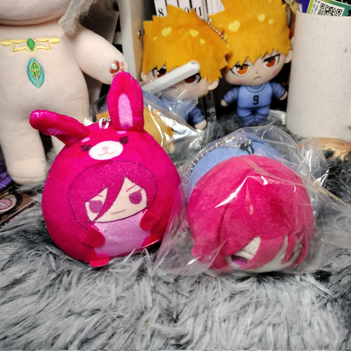 ส่งต่อ goods จิงิริครับ 
รับเหมา 450 รวมส่ง 
แยก ซ้าย 200 ขวา 230 ค่าส่ง 40฿ 

#ตลาดนัดบลูล็อก #ตลาดนัดคุกฟ้า