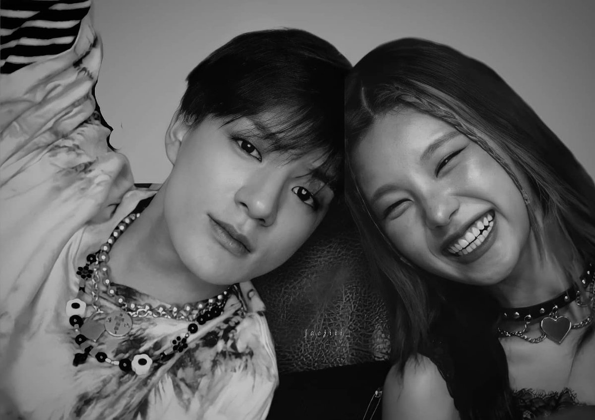 vanillabllu's tweet photo. @bxgfess Cewe dan cowoku❤️ https://t.co/RDiQQt0pUR