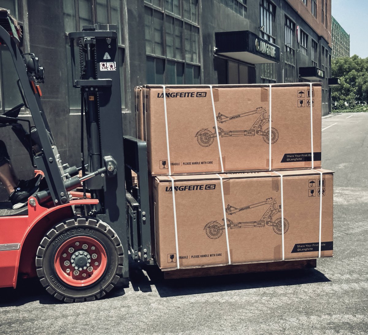 Langfeite tweet media