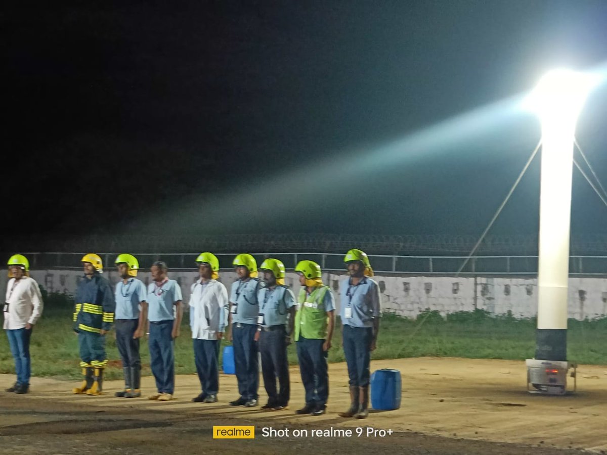 aaiblgairport's tweet photo. #Hot_Fire drill was conducted at #Belagavi_Airport on 29.08.23 to reaffirm the preparedness at the time of any fire emergencies.
#BelagaviAirport #AAI @AAI_Official @AAIRHQSR @MoCA_GoI https://t.co/jQQ6mlaiGP