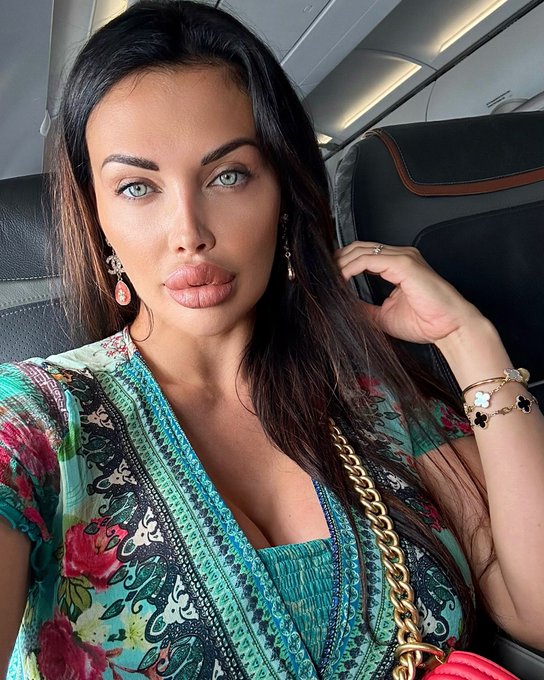 ✈️ https://t.co/E4sFB8mv50
