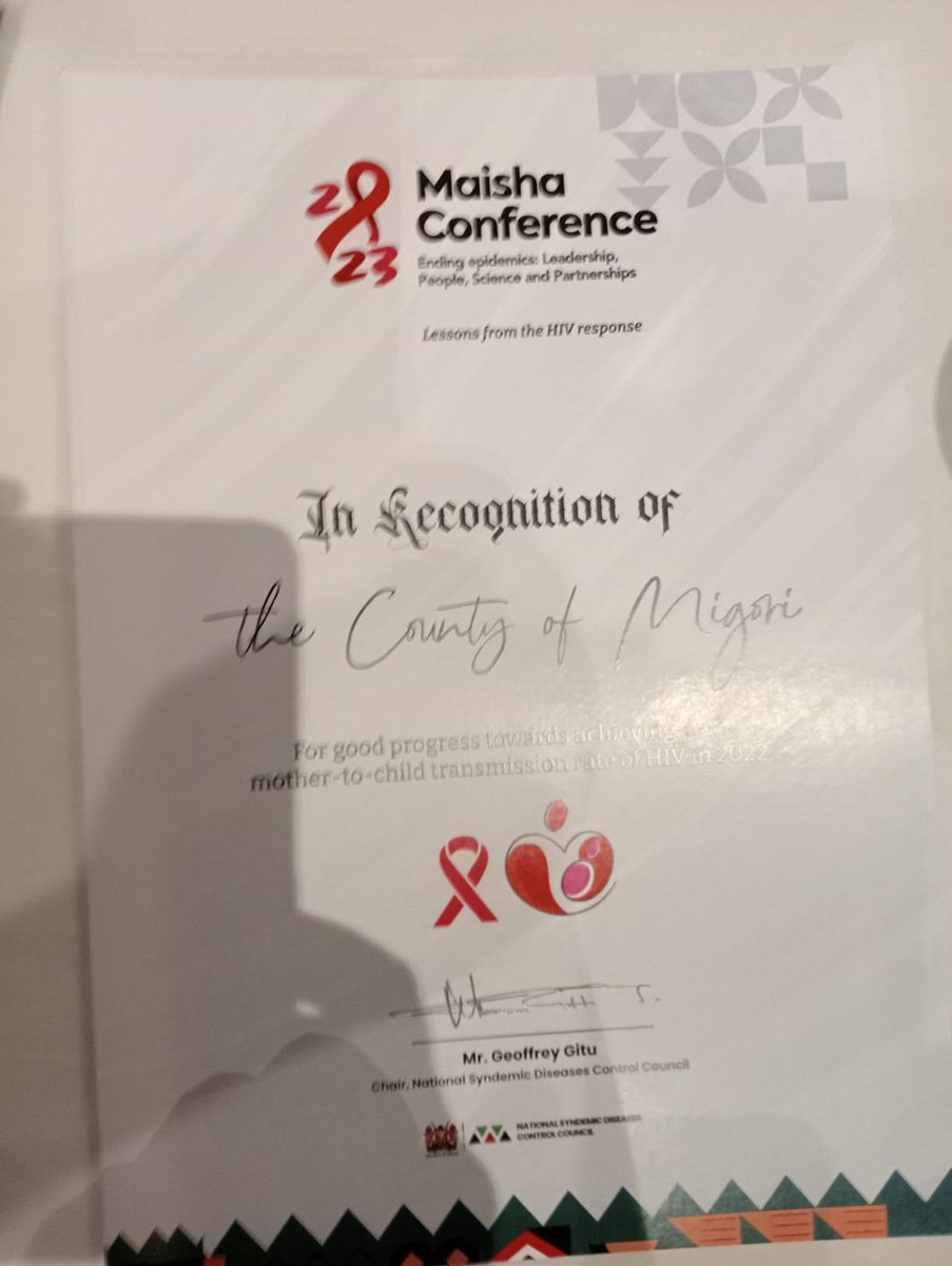 HealthDPTMigori's tweet photo. #ANOTHER_AWARD_FOR_MIGORI_COUNTY
The CEC and the director are currently attending the Maisha conference.

Migori County has been rewarded the good progress towards achieving 5% in mother- to -child transmission of HIV/AIDs. https://t.co/ZibXX0xScm