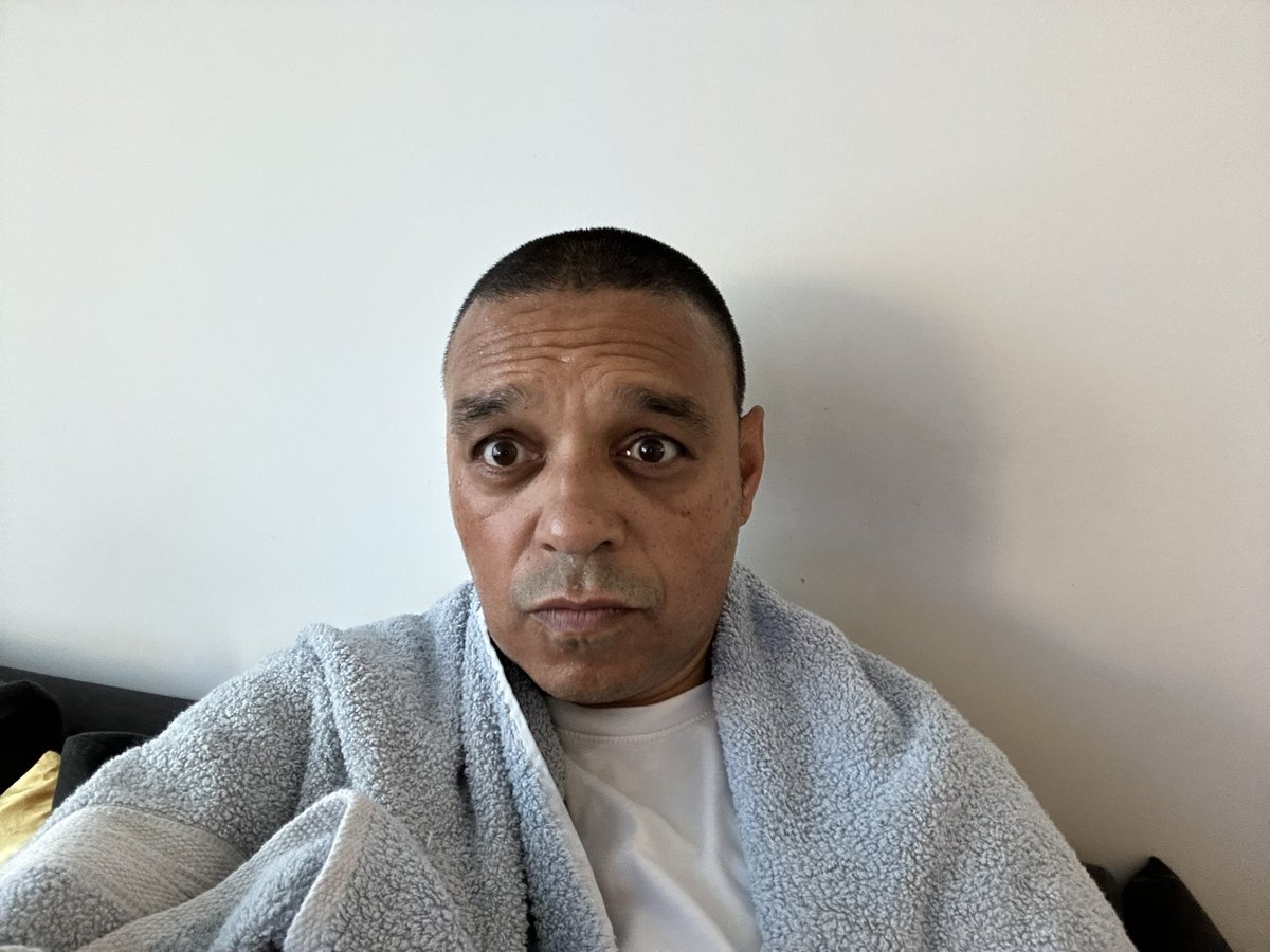 martinlecomte's tweet photo. Even getting out of bed was a struggle this morning - I SO did not want to run . Battled with myself for 30 mins before dragging myself out for a slow 3.5k . Not much but better than nothing .
#getfit2023 #noexcuses #RFBR #trusttheprocess https://t.co/G80wNae1L3