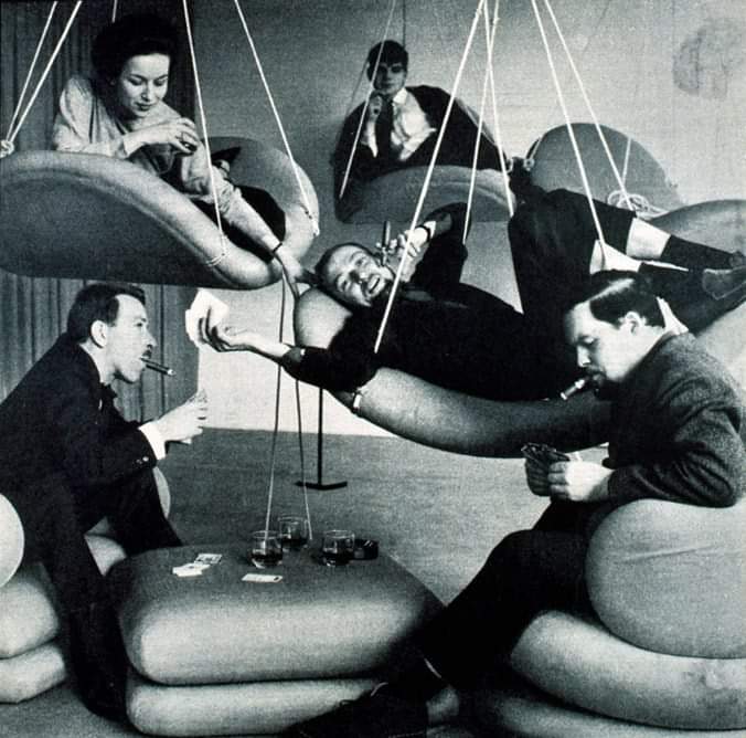 Verner Panton... 
flying chairs
#furniture #chair #VernerPanton #Design