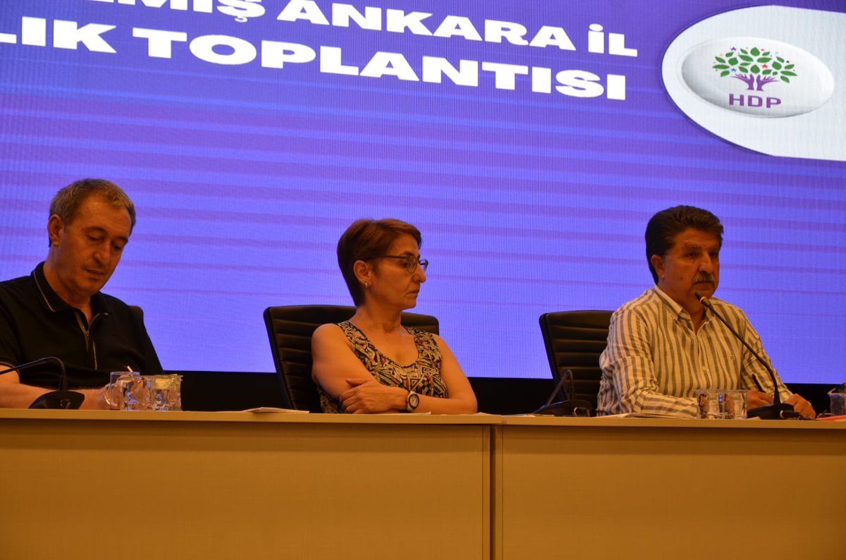 YorgunOzkan's tweet photo. #yesilsolankara, #YesillerSol Konferans öncesi büyük bir katılımla Ankara İl Toplantımızı gerçekleştirdik. Halkımızın katılımı ve önerileri anlamlıydı. https://t.co/okFwNTgGuj