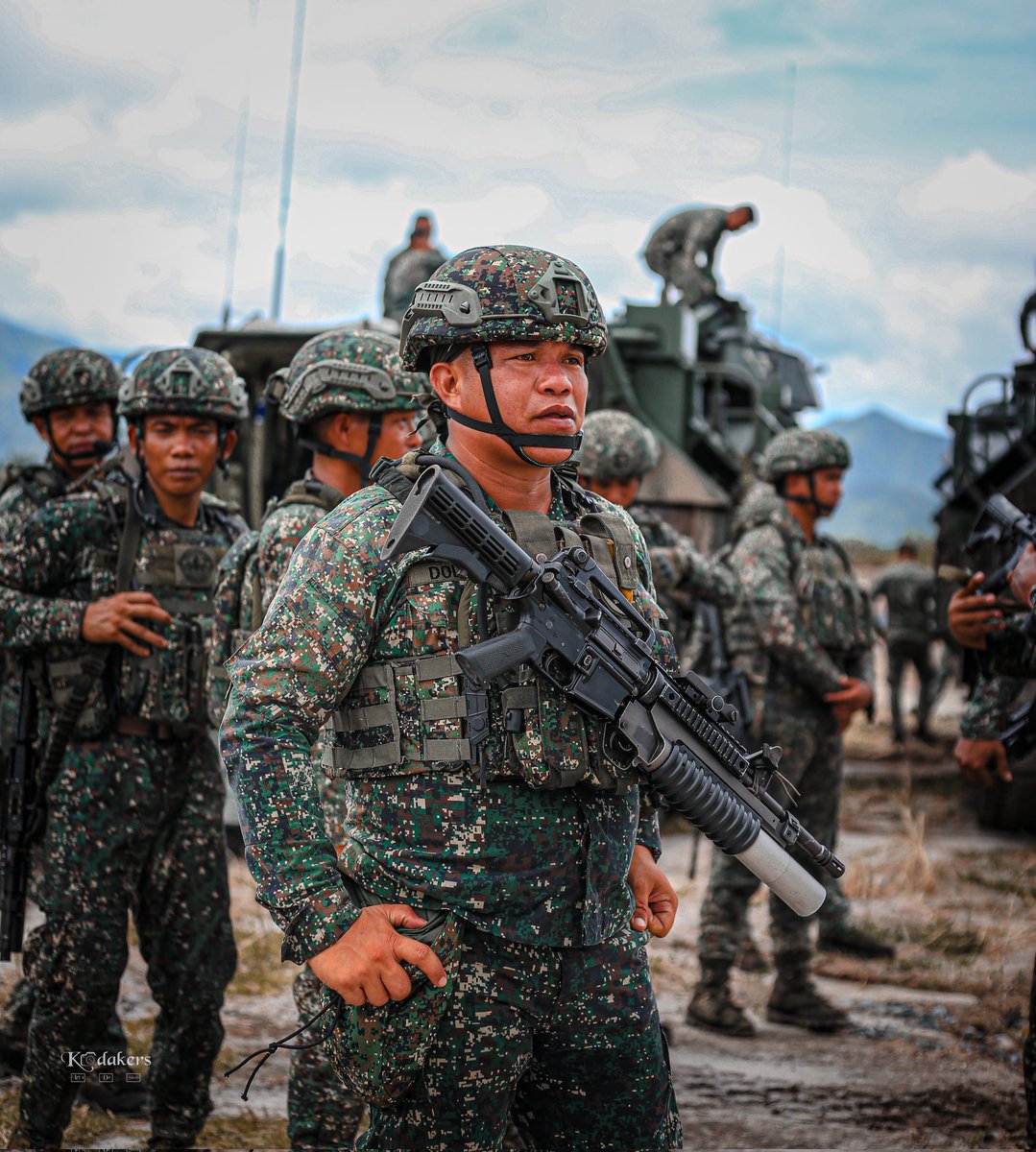 Exercise ALON 2023🪖 [ 🇦🇺❤️🇵🇭❤️🇺🇸] 
"If you know the enemy and know YOURSELF you need not fear the results of a HUNDRED BATTLES."
- Sun Tzu
📸 Kodakers 
#Kodakers 
#letsdoshoot 
#navylife 
#ExerciseALON2023 
#PhilippineMarineCorps 
#ModernandMultiCapablePHNavy 
#AFPyoucanTRUST