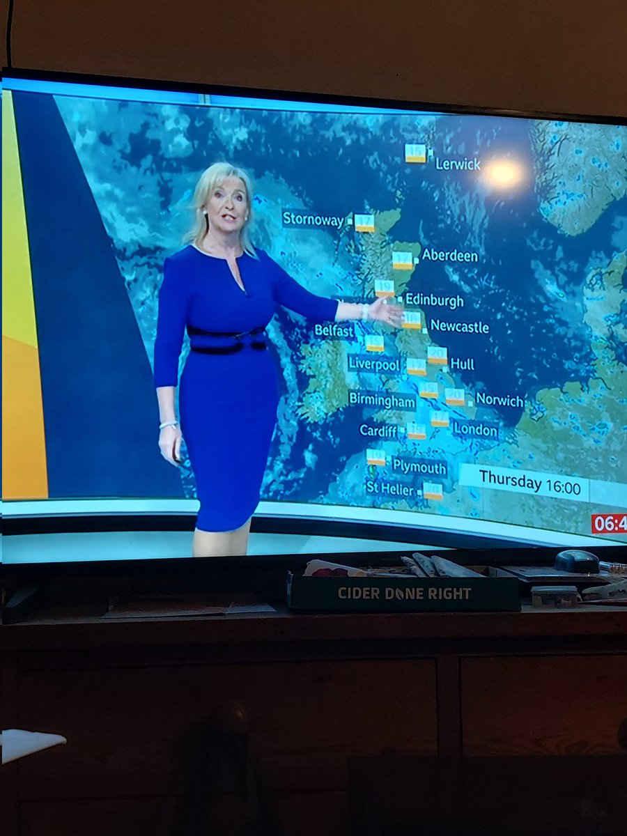 RebeccaInDevon1's tweet photo. Who wore it better @BBCBreakfast @carolkirkwood or @BBCSpotlight weather person ??? #didnobodygetthememo #newuniform #bbcbreakfastweather https://t.co/ICUBLnqyof