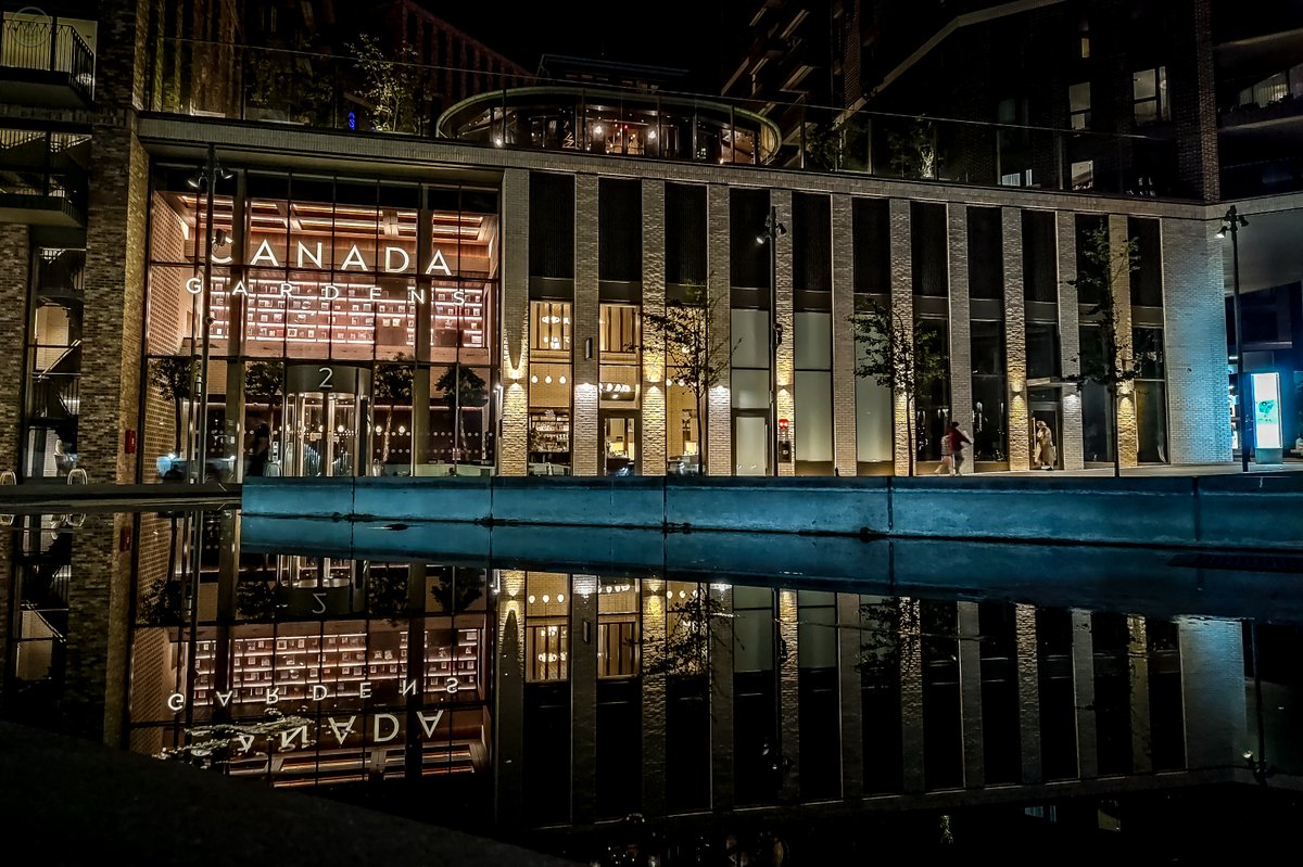 Night Reflections

#photography #urbanphotography #landscapephotography #cityscape #city #londonphotography #london #buildings #urban #landscapephotography #redmi #mobilephotography #hotels #towerblocks #architecturalphotography #nightphotography