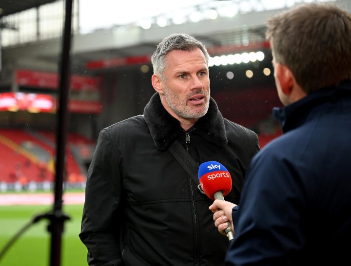 Jamie Carragher believes that if Jurgen Klopp gets two new additions in midfield and center-half before the deadline, the Reds will be strong enough to challenge for the Premier League tittle with Manchester City this season for sure.

#LFC #LiverpoolFCNews