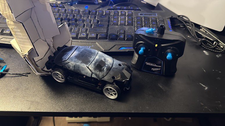 SeanDon1994's tweet image. I’ve finally made my own Remote Control body of F-Zero’s Death Anchor. I hope you like it!
.
#fzero #fzerox #fzerogx #fzerogplegend #fzeroclimax #remotecontrol #remotecontrolcar #vehicle #diy #Nintendo #diytoys #amazing