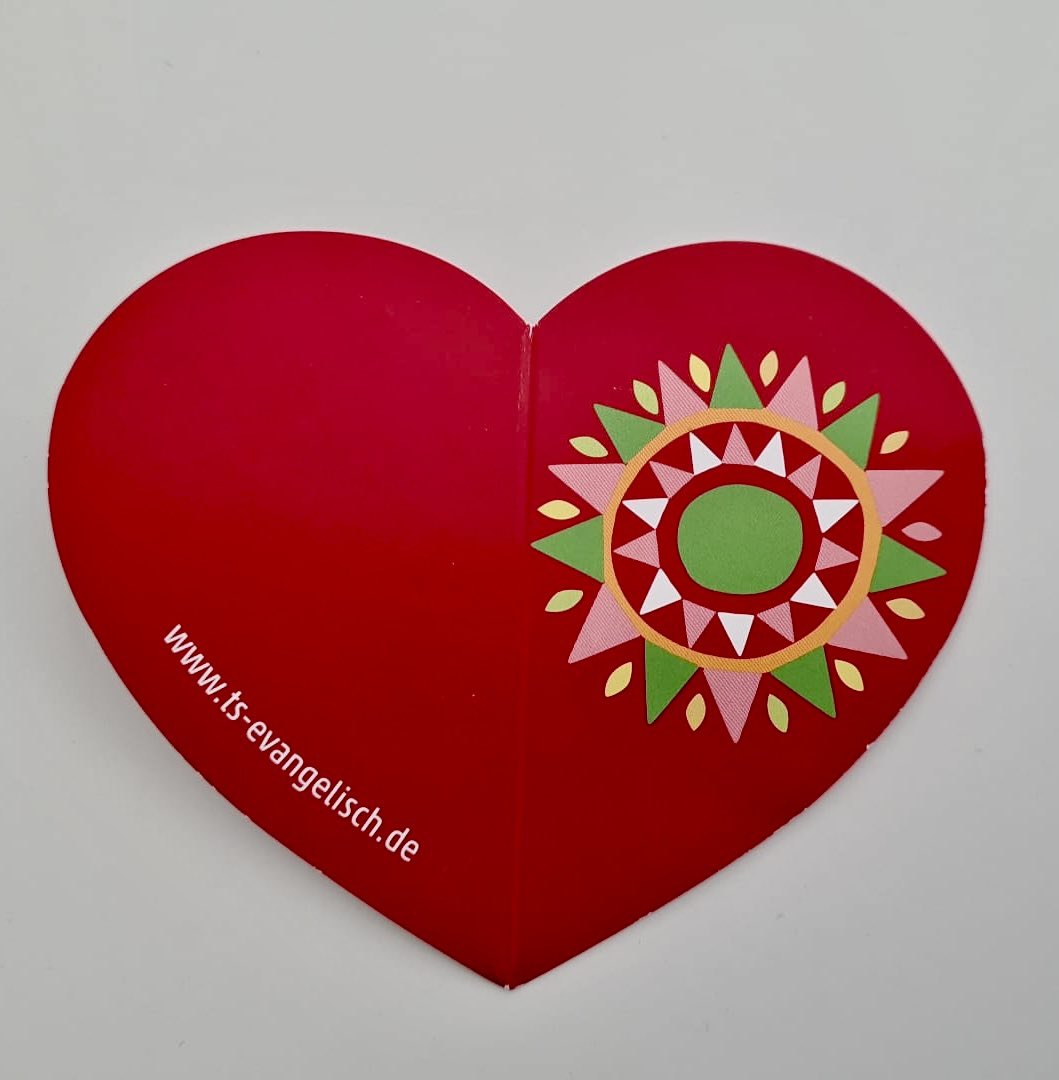 MichaelMRaddatz's tweet photo. Danke an alle, die in den letzten 40 Jahren #Kirchenasyl gewährt haben und mit Essen, Rechtsbeistand, offenen Ohren und mehr geholfen haben. https://t.co/RO9uwIFacP