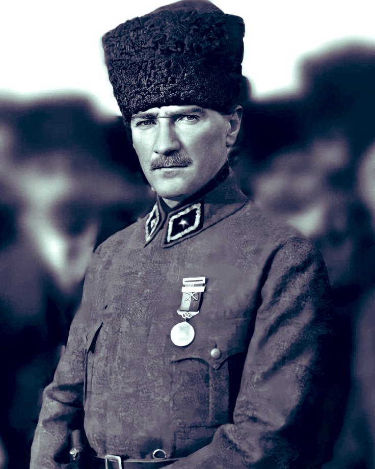 Umutsuz durumlar yoktur umutsuz insanlar vardır, ben hiçbir zaman umudumu yitirmedim. -Mustafa Kemal Atatürk #30AgustosZaferBayrami’mız, en büyük zaferimiz kutlu olsun, ATA’mı ve silah arkadaşlarını rahmetle, büyük özlem ve minnetle anıyorum, ruhları şad olsun.🙏🏻🇹🇷🇹🇷