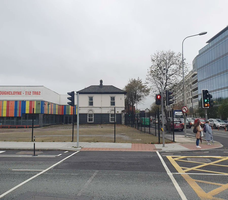 Remembering the 140 yr old Sextant pub on its 3rd anniversary
Knocked over a weekend on pretence of building homes the developer then changed their mind leaving Cork city with another private car park &amp; memories of what was

This is #DerelictIreland where heritage doesn't matter