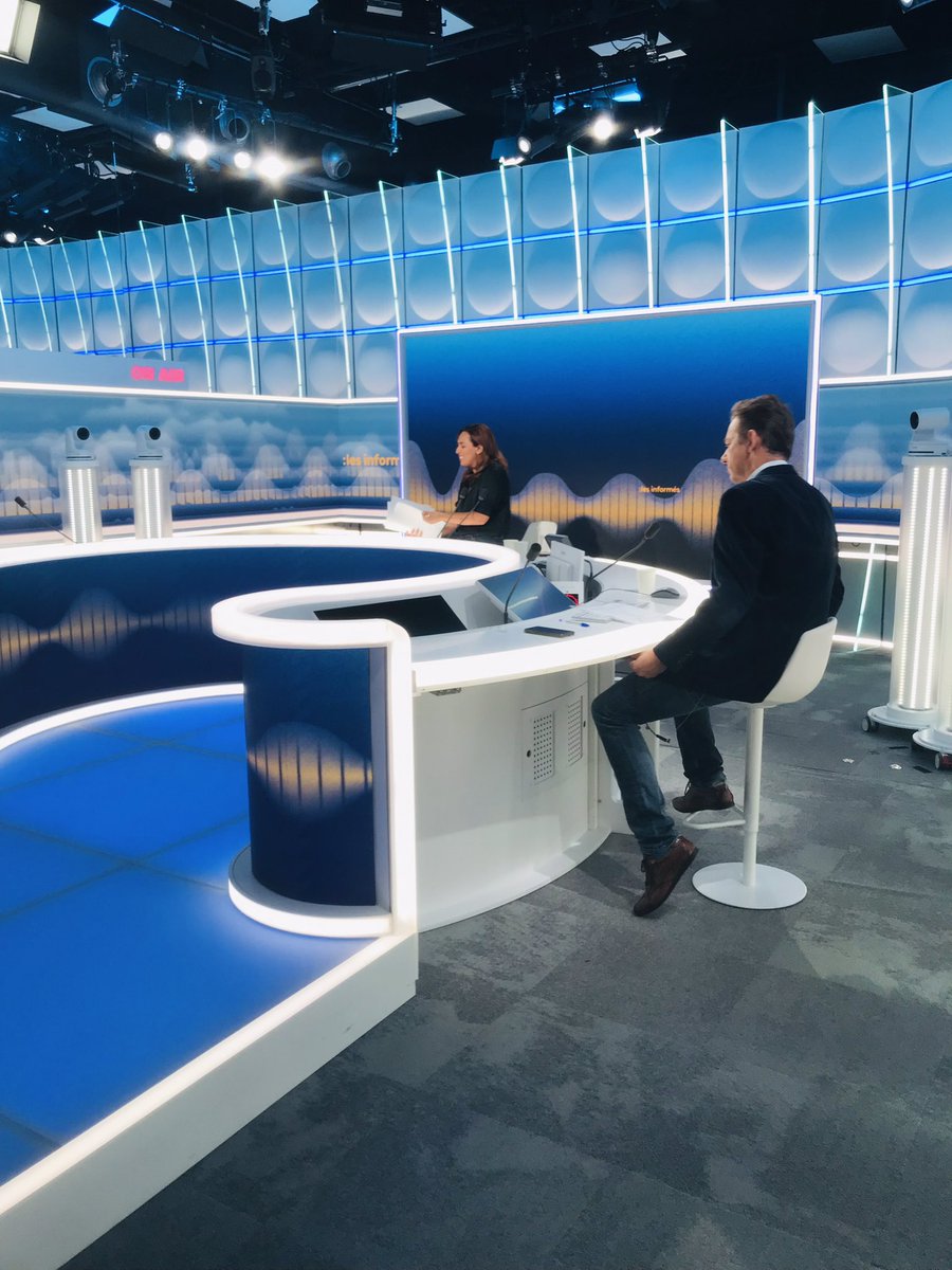 GuillaumeDaret's tweet image. 🎙 Rdv tout de suite sur @franceinfo pour #LesInformés avec @salhiabrakhlia  @RenaudDely @Pauline_Th!