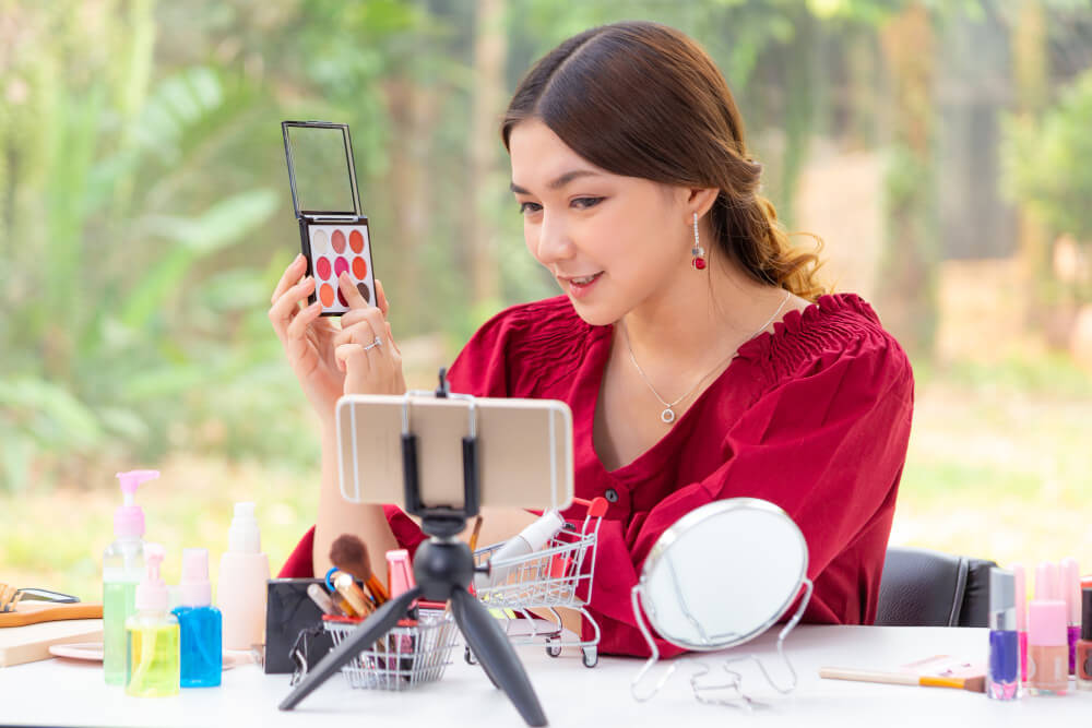 Discover the Latest Makeup Products
The world of makeup is always changing, and new items are always coming out.
#MakeupTrends #highlighters #eyeshadowpalettes #celebritycollaborations #girlsnbeauty #lipcolors #Makeup