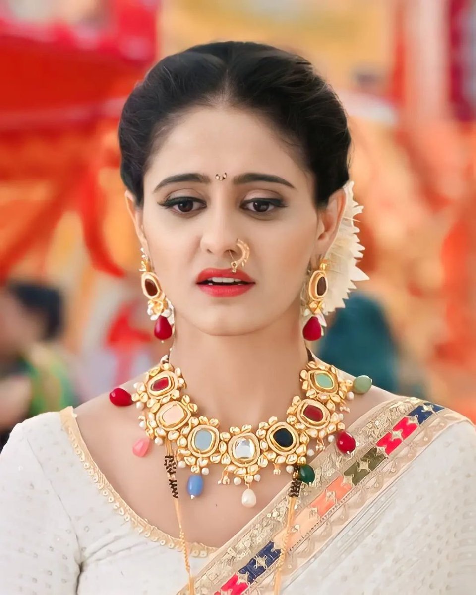 she's looking so gorgeous beautiful in pure saree 🤍👑🥰🌏 #AyeshaSingh iLove you so much 👑🥰🕊 #Ayeshians #AyeshaSinghFans