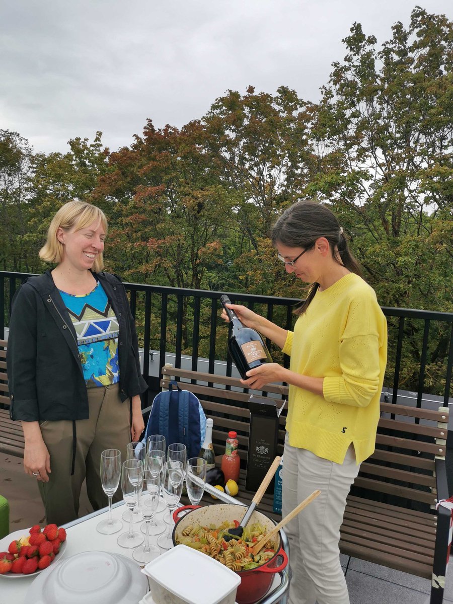 Cheers to one year of Plant Evolutionary Ecology Lab! 🎉🎈Fun people ✅️crazy fieldwork ✅️ (almost) countless number of experiments established ✅️ one year of Marina being a Professor ✅️    To the new adventures! 🍾