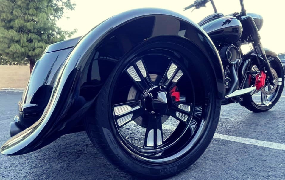 18x7 Black Double-Cut Contraband Trike wheels. smtwheels.com

#smtwheels #ridewiththebest #topshelf #harley #trike #triglide #freewheeler