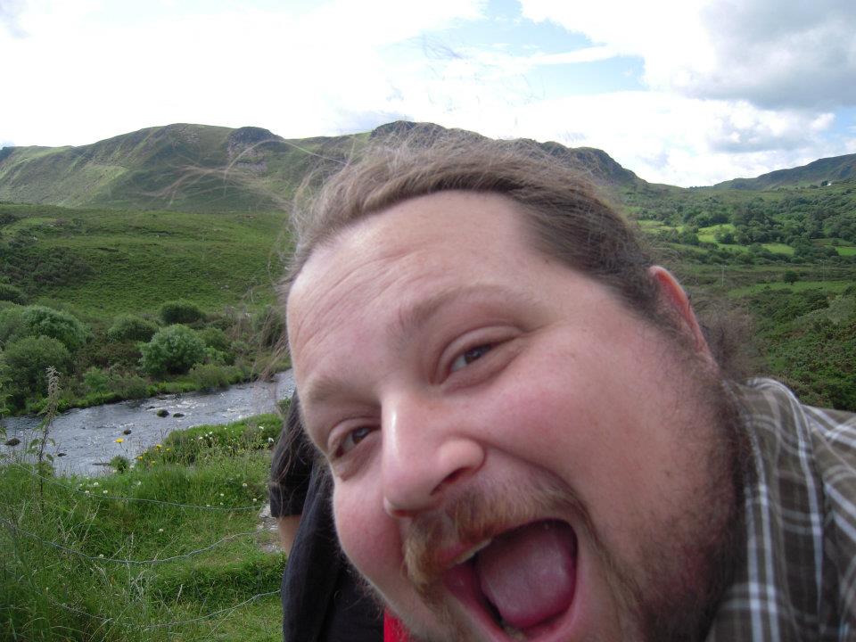 DocKimWilder's tweet photo. This is how I will remember my older brother. He was the first one to crack a joke and made sure that joke was shared at the most inappropriate moment. He was one of my favourite people and I will always have a big teddy bear sized hole in my heart now that he is gone. https://t.co/TDFTrxyv5k