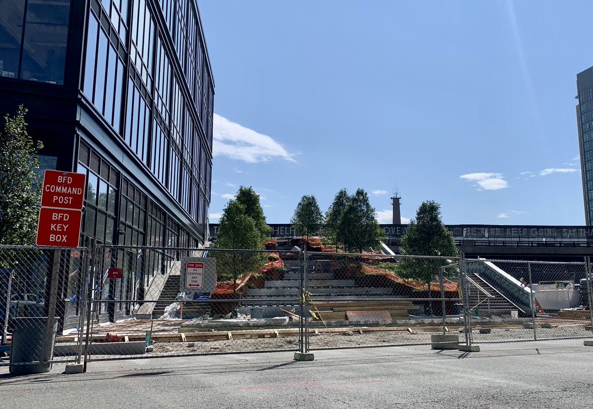 The Fort Pointer tweet media