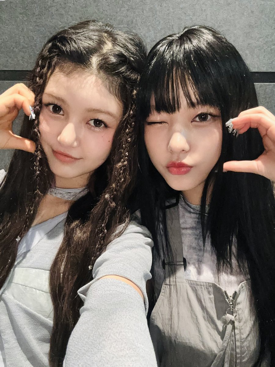 NewJeans_twt's tweet image. Bestieeeeeezzzzzz!!!🐶🐱🐯🐻🐨🩵😎😎

#NewJeans #뉴진스 #DANIELLE #다니엘  #니니즈 #사탕즈 #핫세즈 #마인즈