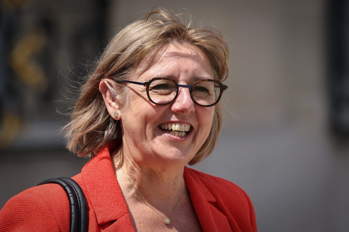 #COMP <a href="/sretailleau/">Sylvie Retailleau</a> dévoile les 42 établissements de la 2e vague et les 54 de la 3e vague dans un entretien à AEF info. L'occasion de dresser un bilan de la 1re vague, d'identifier des axes d’amélioration et d'évoquer les chantiers à venir
➡️ aefinfo.fr/depeche/698194