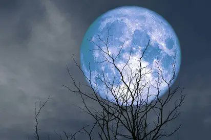 The #BlueMoon will occur on Wednesday, August 30.

This moon is special because it’s the nearest #SuperMoon of 2023, the closest and brightest Moon of the year

Most months have one #FullMoon, not two, this month being the exception - #SuperBlueMoon