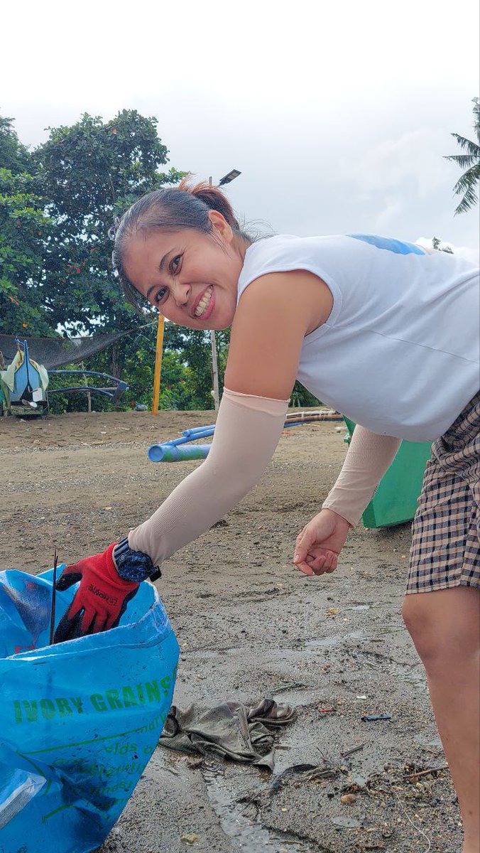 Ires Lyn Capute tweet media