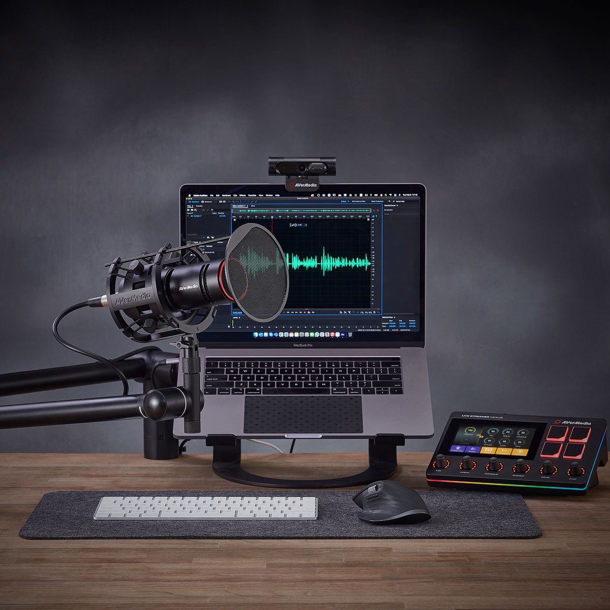 AVerMedia_DE's tweet photo. Deine Stimme, dein Sound – unser Fokus. Entdecke das Live Streamer MIC 330 für dein Setup. Bist du bereit für Audio aufnahmen wie ein Profi? 🚀🎤
#AverMedia #GamingSetup #PodcastQuality #LiveStreamer #MIC330 https://t.co/UEA8Lo0k5J