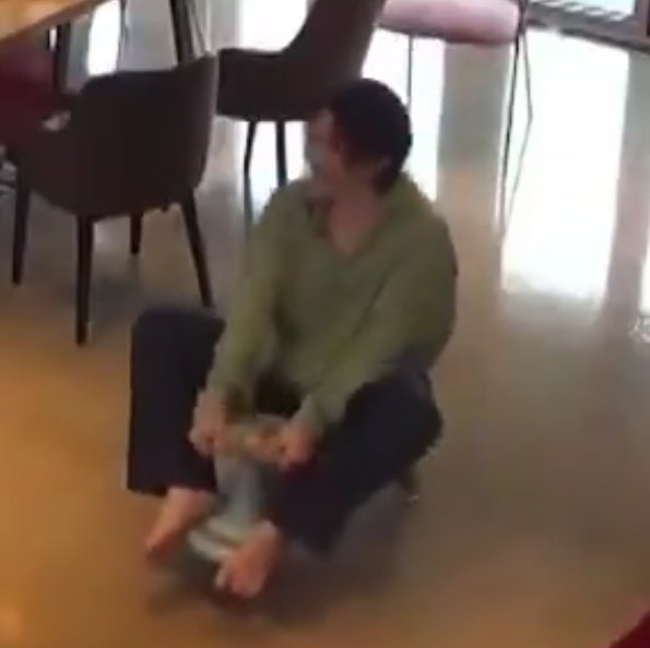 우지에게 허락된 유일한 운전대..