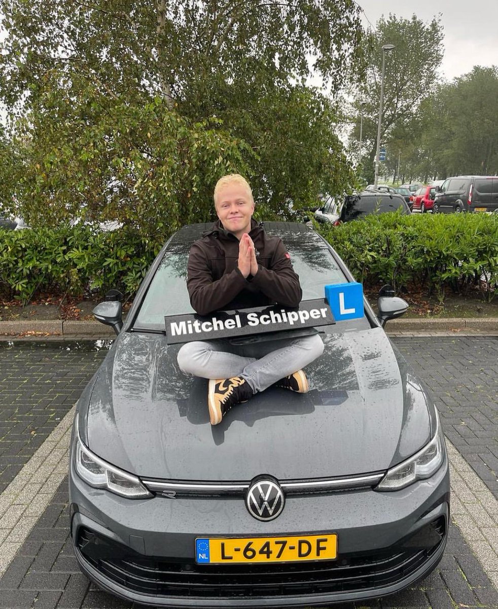 TheFreeze06 is lekker geslaagd! Flinke moodswing ivm &amp; irl crematie plechtigheid een uur later te Hoorn rip #OmeBram