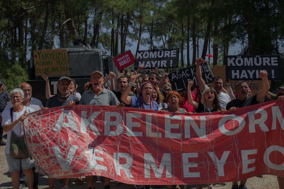 ⛏️🇹🇷Defenders of the Akbelen forest #Turkey Since 2019, villagers and activists resist efforts by YK Energy to cut down the Akbelen Forest for the expansion of a #coal mine. 📢They refuse losing their lands, health and ecological area for #mining. ejatlas.org/conflict/defen…