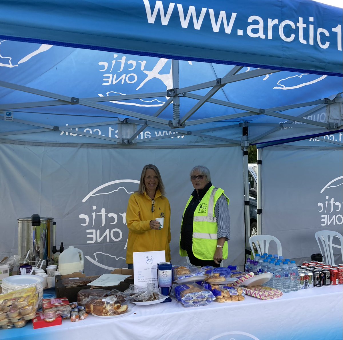 Members of Misbourne Matins were happy to work with members of Marlow Thames Rotary to run the Volunteer Welfare gazebo and to help at the Aid Stations on the course for the Arctic ONE Tri and Para Triathlons at Dorney Lake on Saturday.