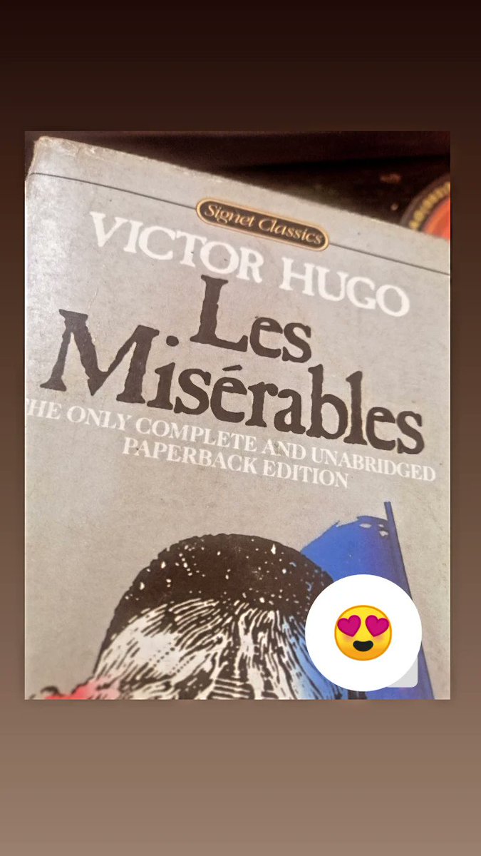 ranibunch_20's tweet photo. Perks of being librarian ❤️👉👈 https://t.co/Z4fSFR88Wo