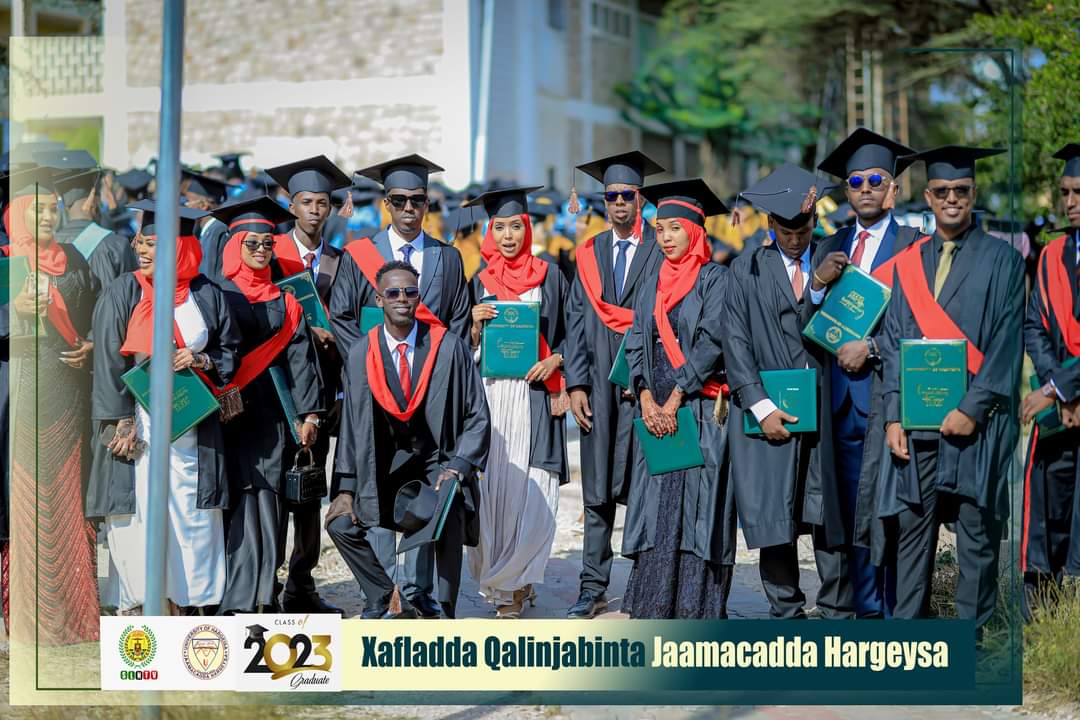 KhadarAhmed_'s tweet image. #Congratulations to all the students who graduated today from the University of Hargeisa.

#Classof2023 #Batch20 #UOH 
#Congratulations #Hargeisa